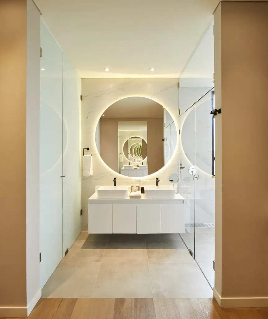 Un apartamento que se entrelaza con su entorno natural del parque el virrey en bogotá