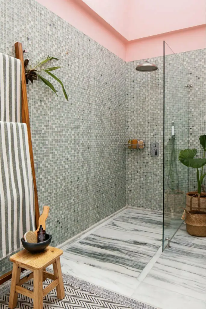 ¿ducha o tina? 5 razones para escoger la mejor opción y transformar el baño de su casa