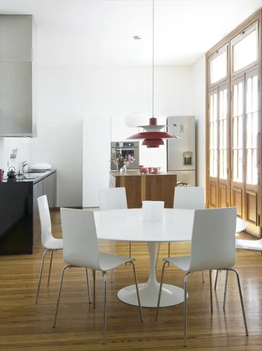 Una casa argentina de estilo porteño contemporáneo Una casa argentina de estilo porteño contemporáneo