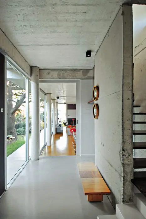 Un sorprendente y cálido hogar de líneas contemporáneas diseñado y construido en 8 meses Un sorprendente y cálido hogar de líneas contemporáneas diseñado y construido en 8 meses