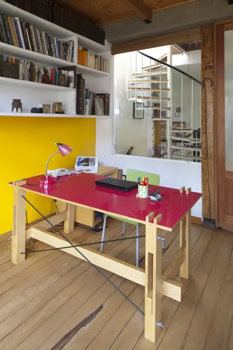 Diseño vertical: arquitectura bogotana en el barrio la candelaria Diseño vertical: arquitectura bogotana en el barrio la candelaria