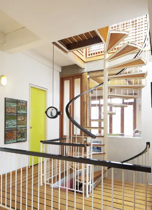 Diseño vertical: arquitectura bogotana en el barrio la candelaria Diseño vertical: arquitectura bogotana en el barrio la candelaria