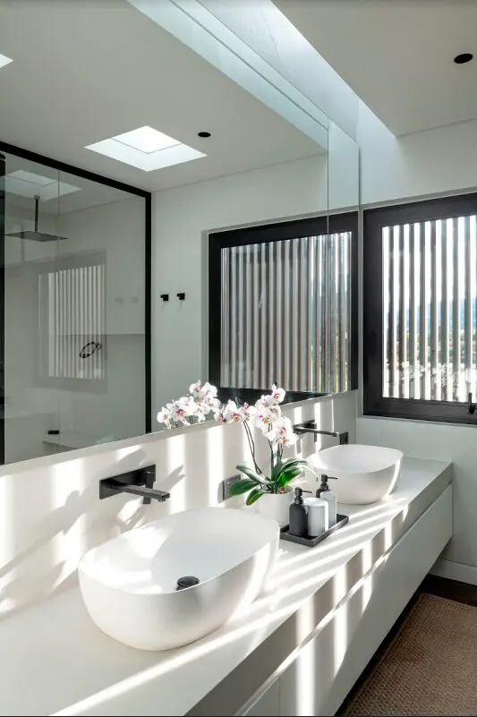 Una casa en la calera, diseñada para mezclarse con su entorno natural Una casa en la calera, diseñada para mezclarse con su entorno natural