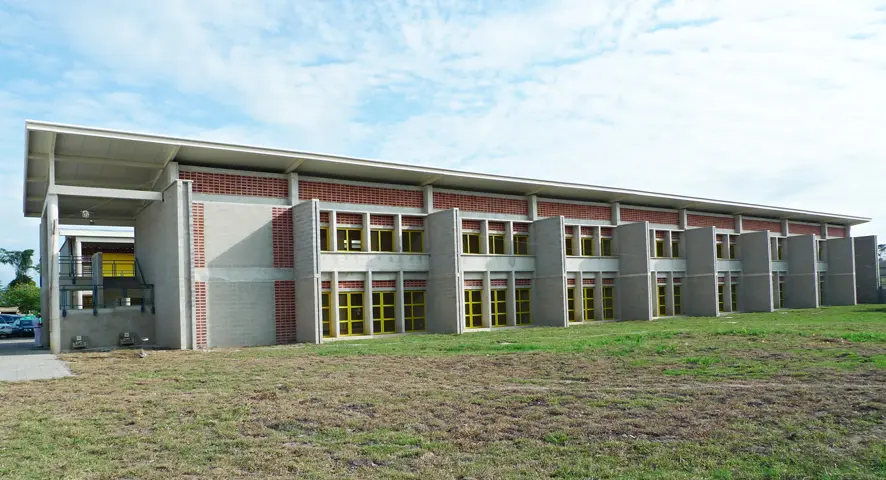 Colegio rodolfo llinás en colombia: un ejemplo de arquitectura sostenible Colegio rodolfo llinás en colombia: un ejemplo de arquitectura sostenible