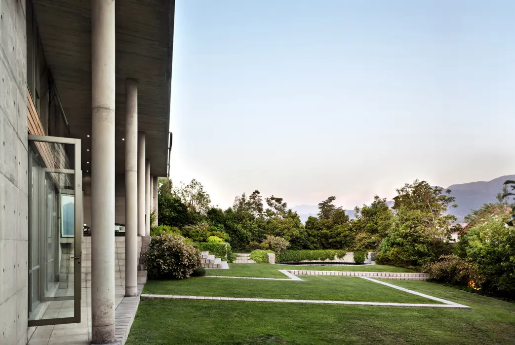 La casa mirador, una maravilla arquitectónica sobre la cordillera de los andes La casa mirador, una maravilla arquitectónica sobre la cordillera de los andes
