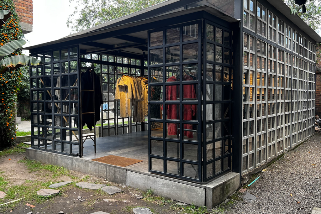 Casa aainjaa, el ‘showroom’ donde convergen los textiles y la arquitectura Casa aainjaa, el ‘showroom’ donde convergen los textiles y la arquitectura