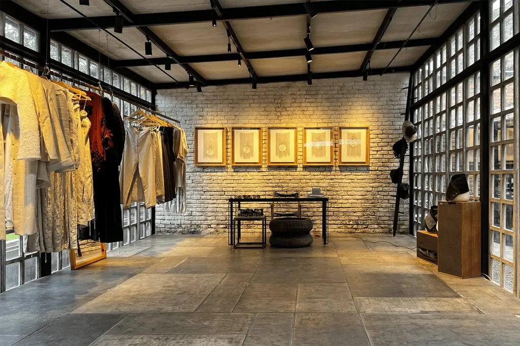 Casa aainjaa, el ‘showroom’ donde convergen los textiles y la arquitectura