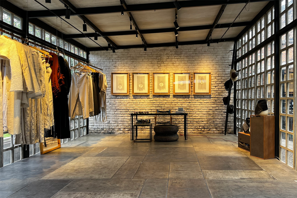 Casa aainjaa, el ‘showroom’ donde convergen los textiles y la arquitectura Casa aainjaa, el ‘showroom’ donde convergen los textiles y la arquitectura