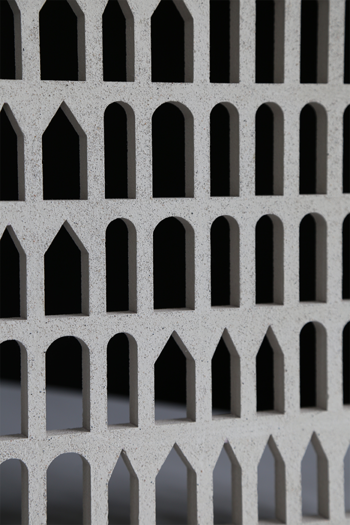 Una torre estudiantil con una arquitectura que interactúa con el espacio público