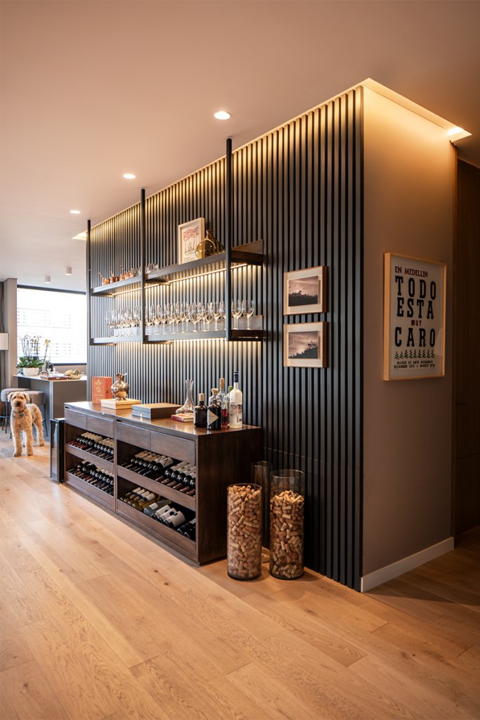 Un apartamento en el que se disfruta de una atmósfera 'moody' Un apartamento en el que se disfruta de una atmósfera 'moody'