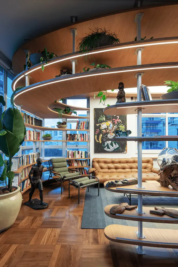 Tras su remodelación, este apartamento en brasil cuenta con un cine oculto Tras su remodelación, este apartamento en brasil cuenta con un cine oculto