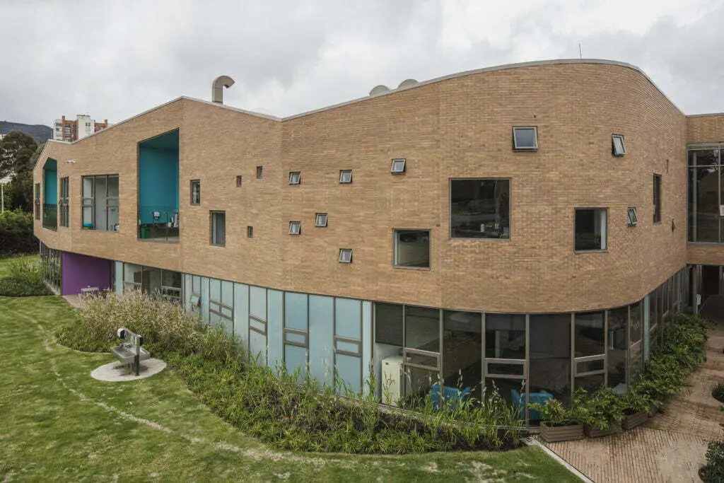 El nuevo edificio de preescolar del colegio anglo colombiano promueve una educación sinigual