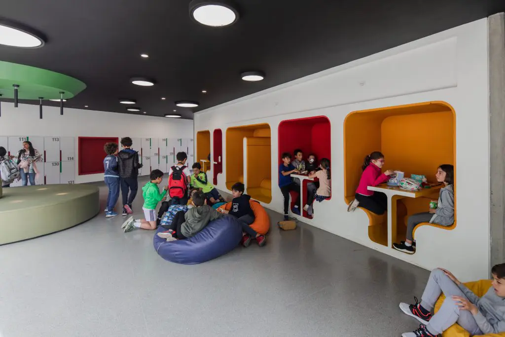 La sorprendente ampliación del colegio helvetia en bogotá diseñada por el equipo mazzanti La sorprendente ampliación del colegio helvetia en bogotá diseñada por el equipo mazzanti