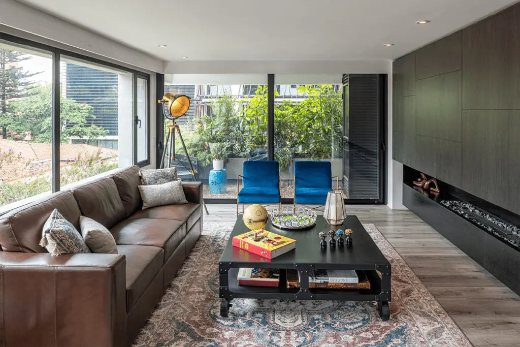 Los arquitectos ensamblaron dos apartamentos en uno en este proyecto en bogotá