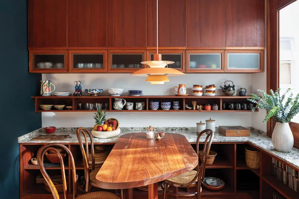 Con un interiorismo bohemio, este apartamento fue remodelado en bogotá