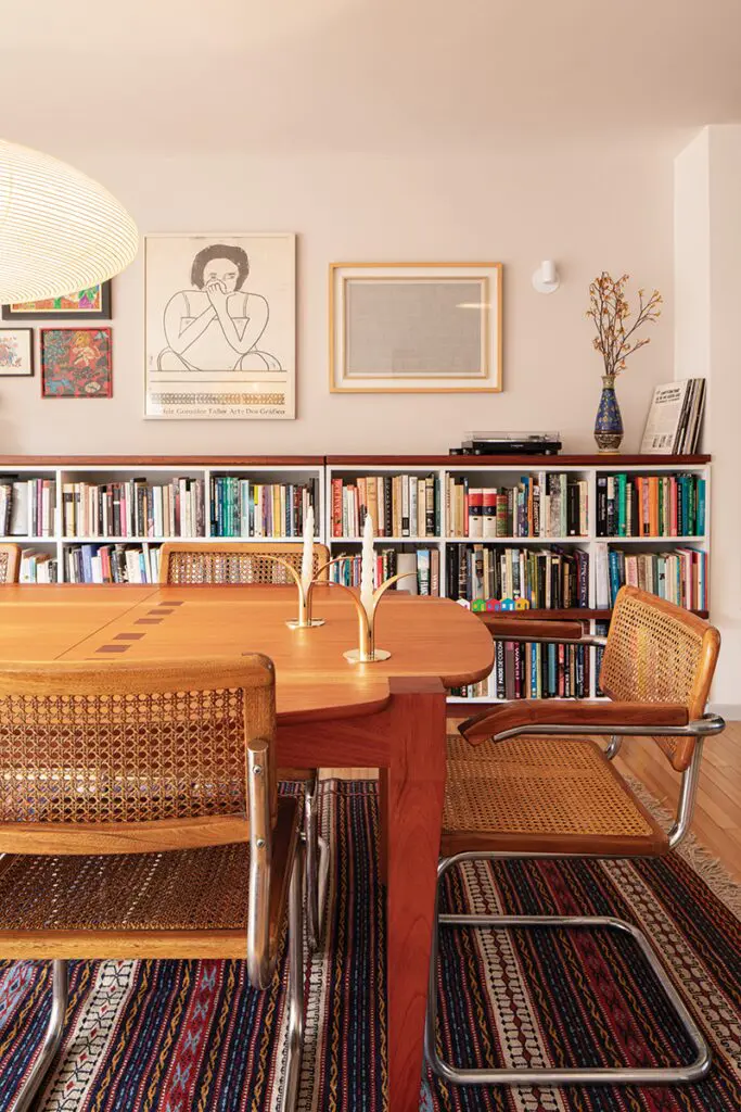 Con un interiorismo bohemio, este apartamento fue remodelado en bogotá