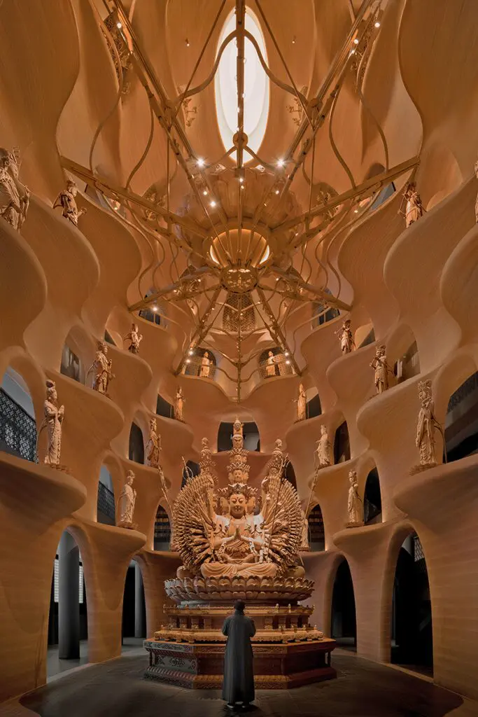 Este es el museo escondido en china con una arquitectura de contemplación y movimiento