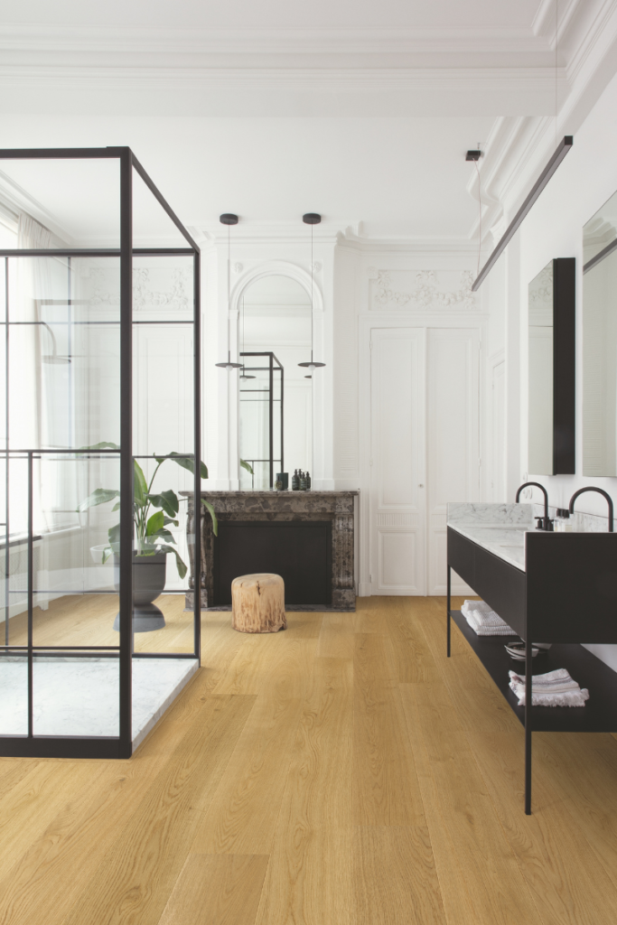 Piso de madera hermético de la marca albornoz.