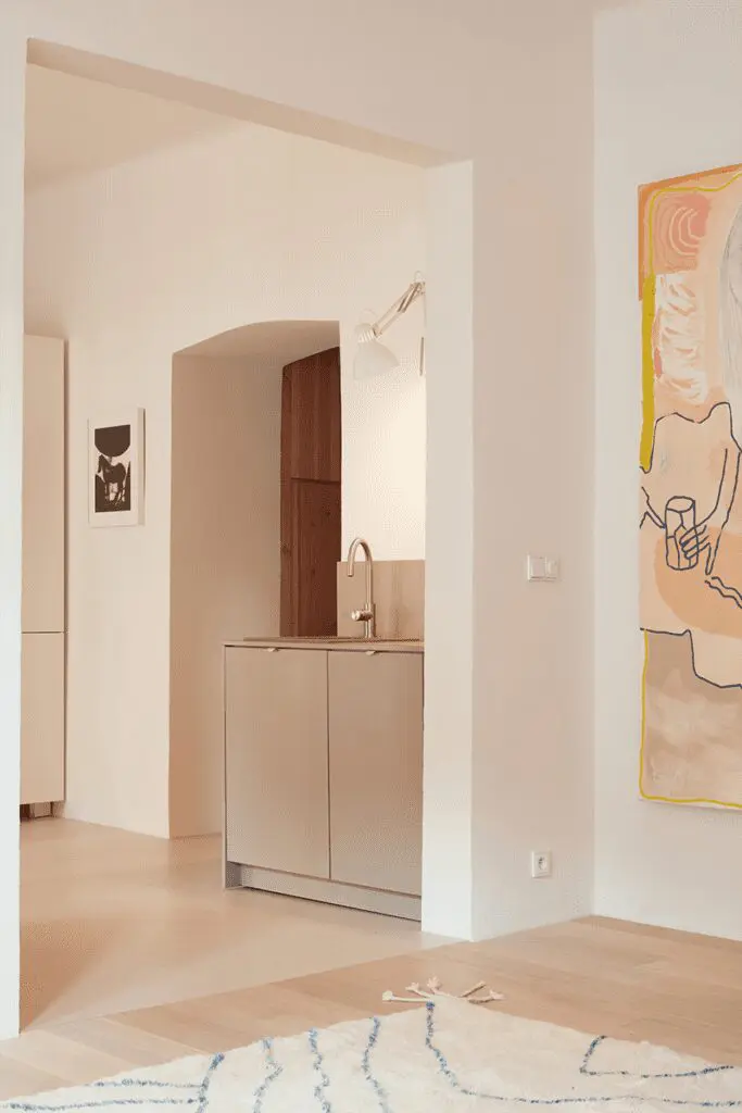 La iluminación es lo más importante de este apartamento en praga