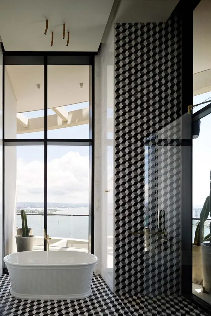 Una remodelación audaz convierte esta obra en un oasis contemporáneo en cartagena