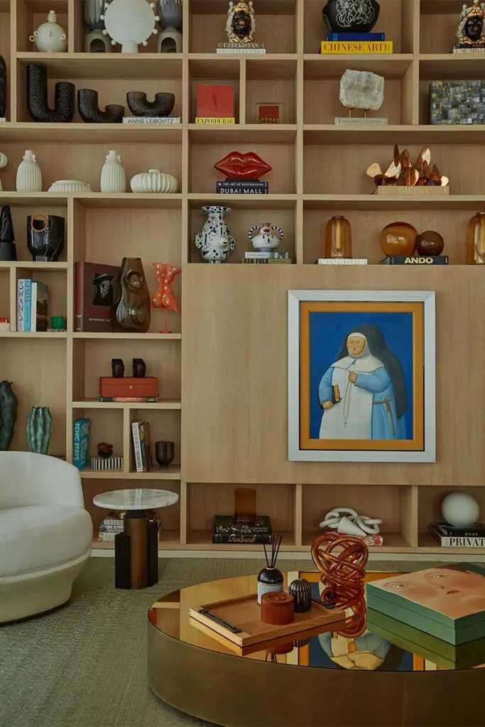 Una remodelación audaz convierte esta obra en un oasis contemporáneo en cartagena