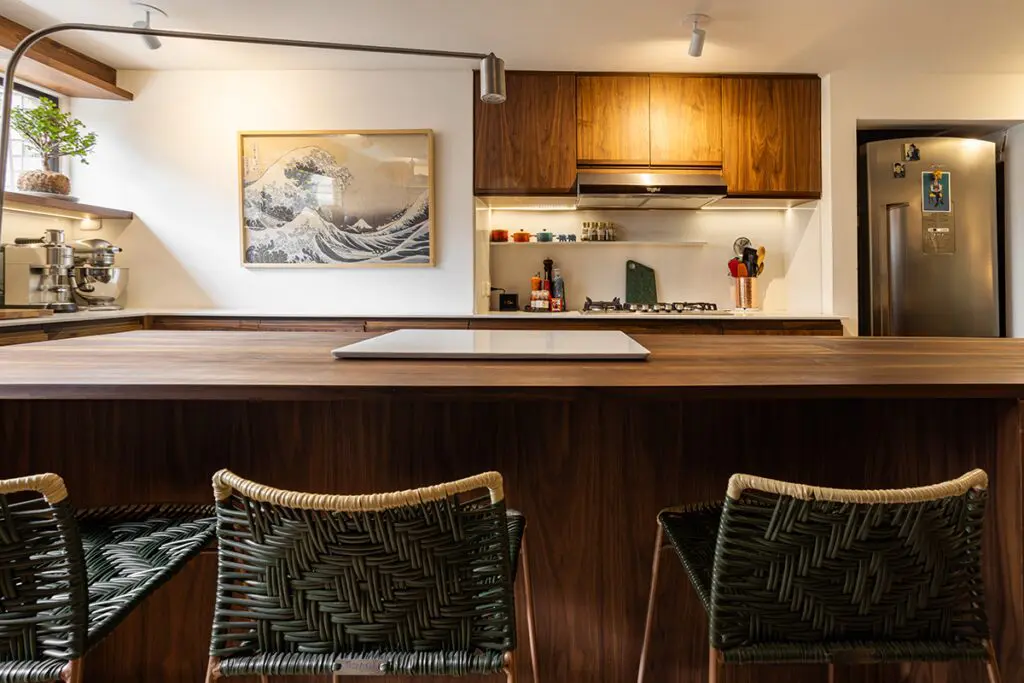 Así se ve el apartamento de un chef en bogotá: la cocina es lo más importante