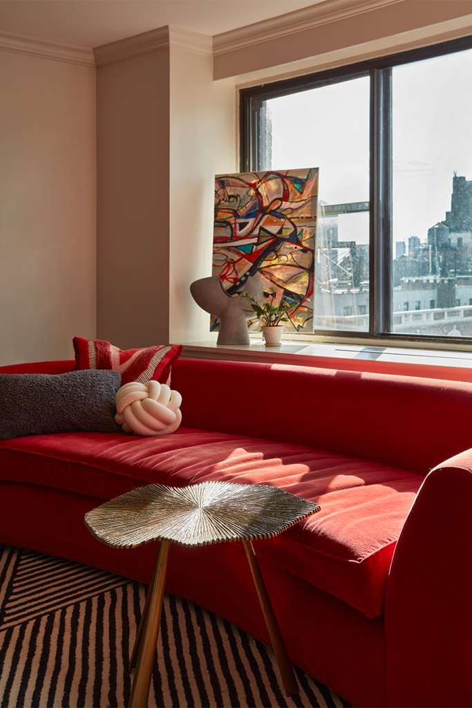 Herencia y color: el diálogo sutil de la renovación de un apartamento en nueva york