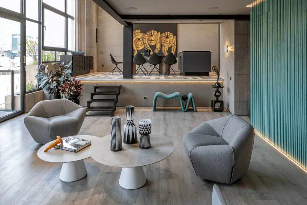 La estructura y los objetos le conceden el encanto a este apartamento en bogotá