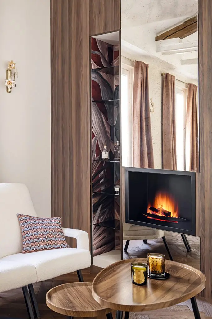 Un apartamento con un diseño parisino que combina encanto y modernidad