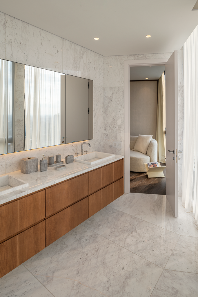 El diseño de este apartamento en bogotá logró un cálido minimalismo