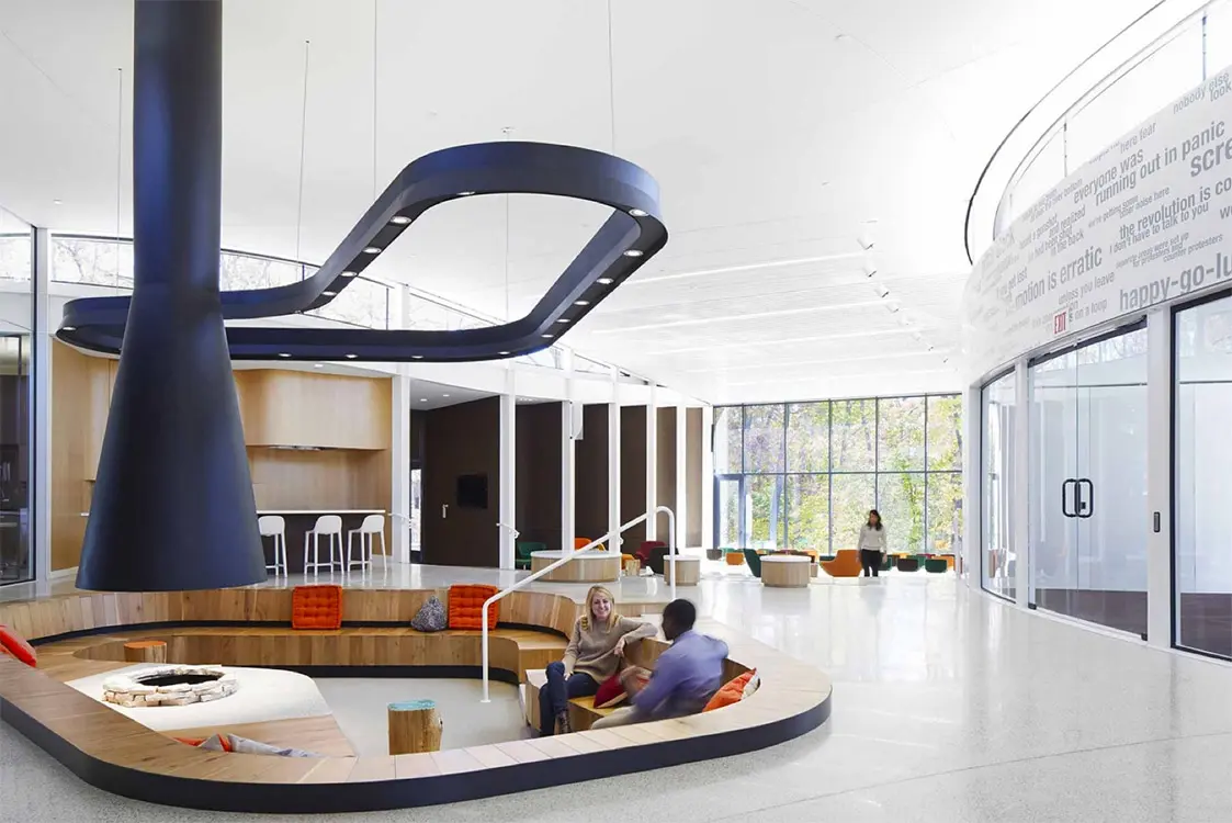 Jeanne gang, arquitecta del año Arcus center for social justice en kalamazoo, michigan, diseñado por gang. Foto: studio gang.