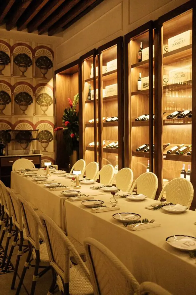 El diseñador barranquillero especializado papel colgadura El diseñador barranquillero especializado papel colgadura