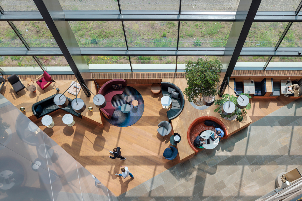 El diseño de este atrio es un equilibrio entre historia y modernidad