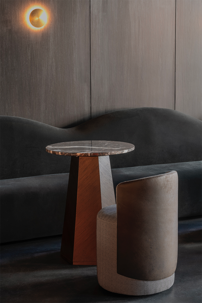 Este es el diseño de un bar en bogotá que revive los años veinte