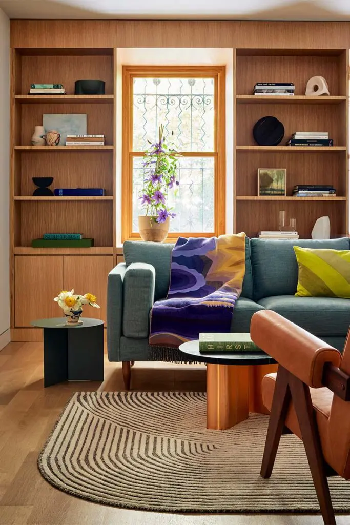 Así se diseñó este baño que evoca un paisaje natural dentro de una vivienda urbana