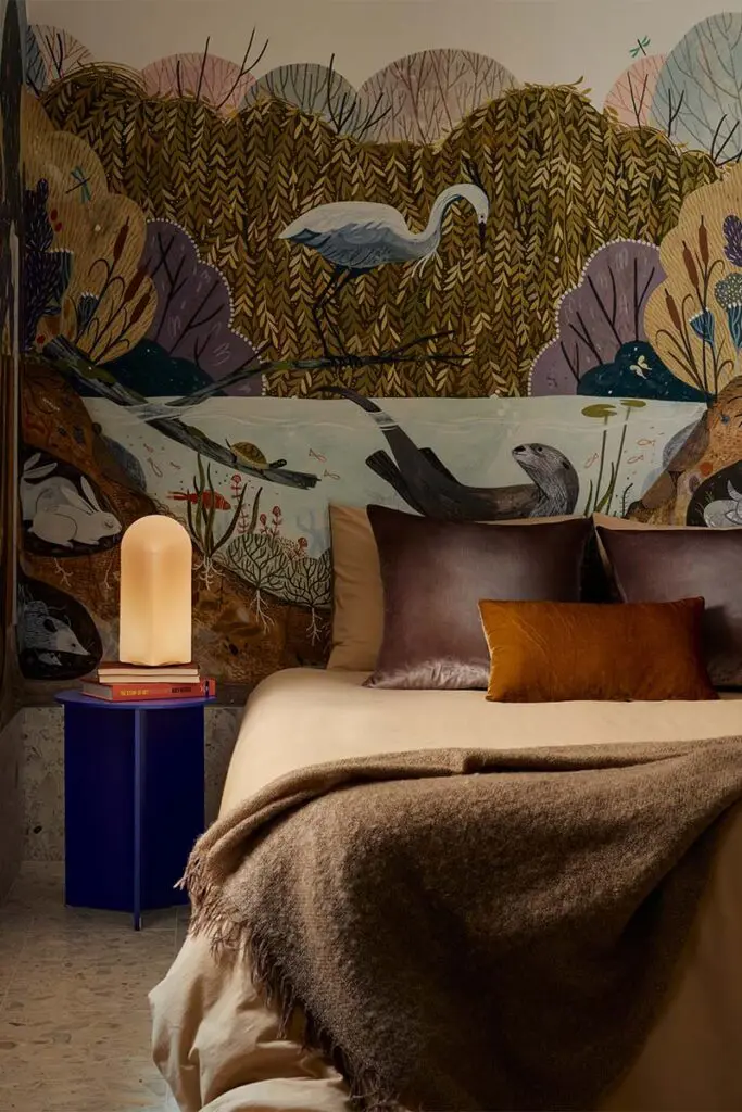 Así se diseñó este baño que evoca un paisaje natural dentro de una vivienda urbana