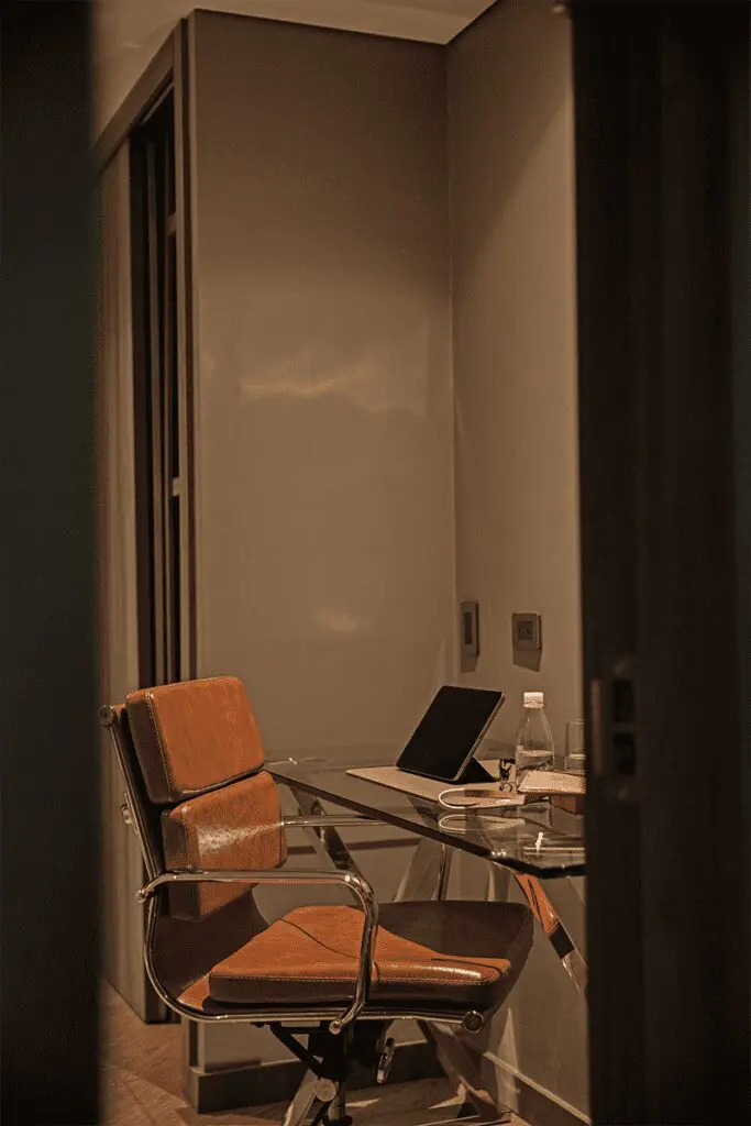 El diseño silencioso de este hotel en medellín lo convierte en un atractivo arquitectónico El diseño silencioso de este hotel en medellín lo convierte en un atractivo arquitectónico