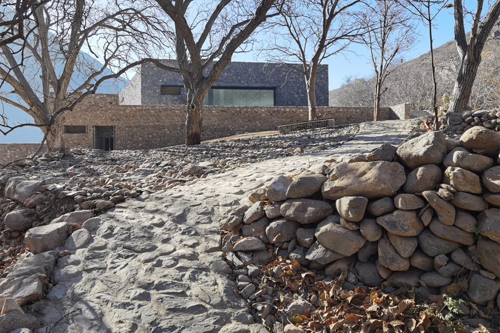 La arquitectura de esta bodega une a las personas con la naturaleza
