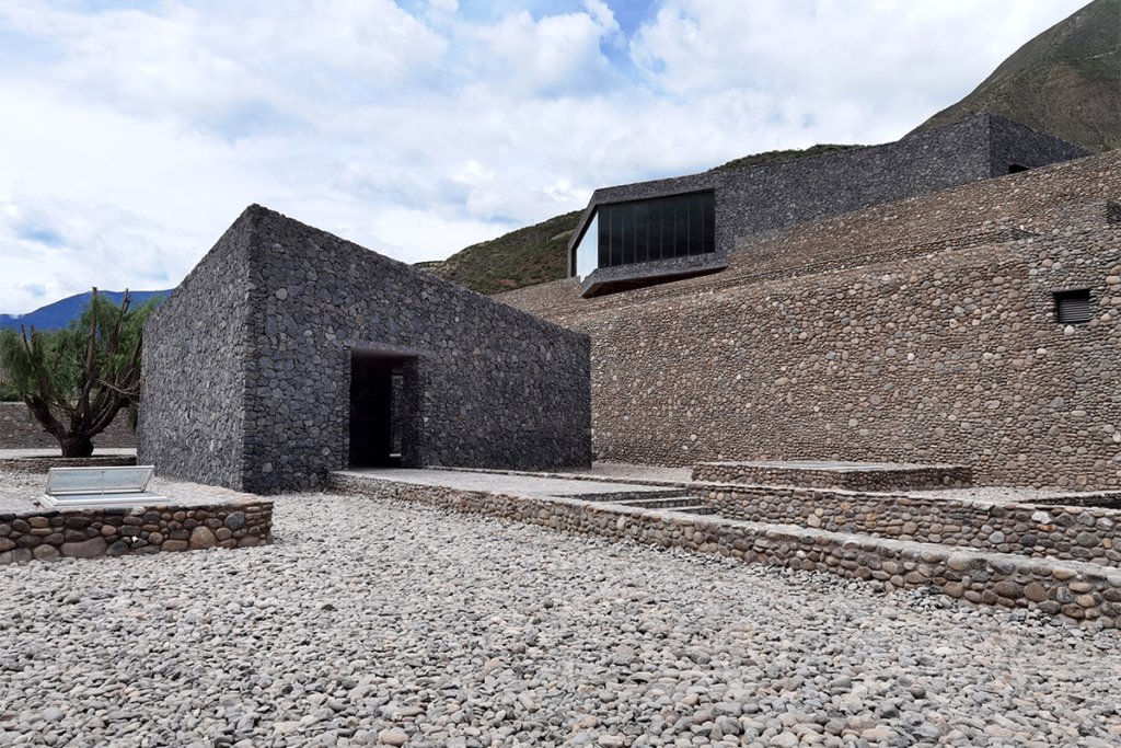 La arquitectura de esta bodega une a las personas con la naturaleza
