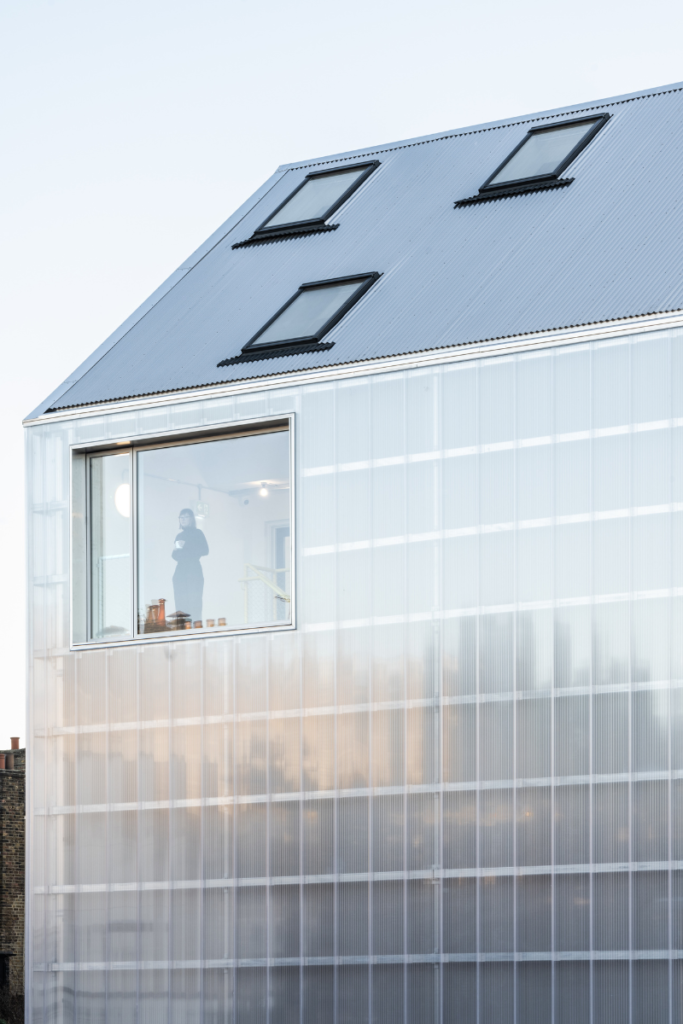 Intervenir lo existente: bradbury works, un ejercicio de reciclaje arquitectónico