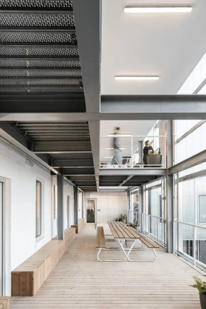 Intervenir lo existente: bradbury works, un ejercicio de reciclaje arquitectónico