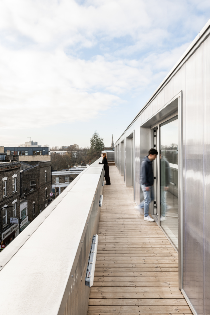 Intervenir lo existente: bradbury works, un ejercicio de reciclaje arquitectónico