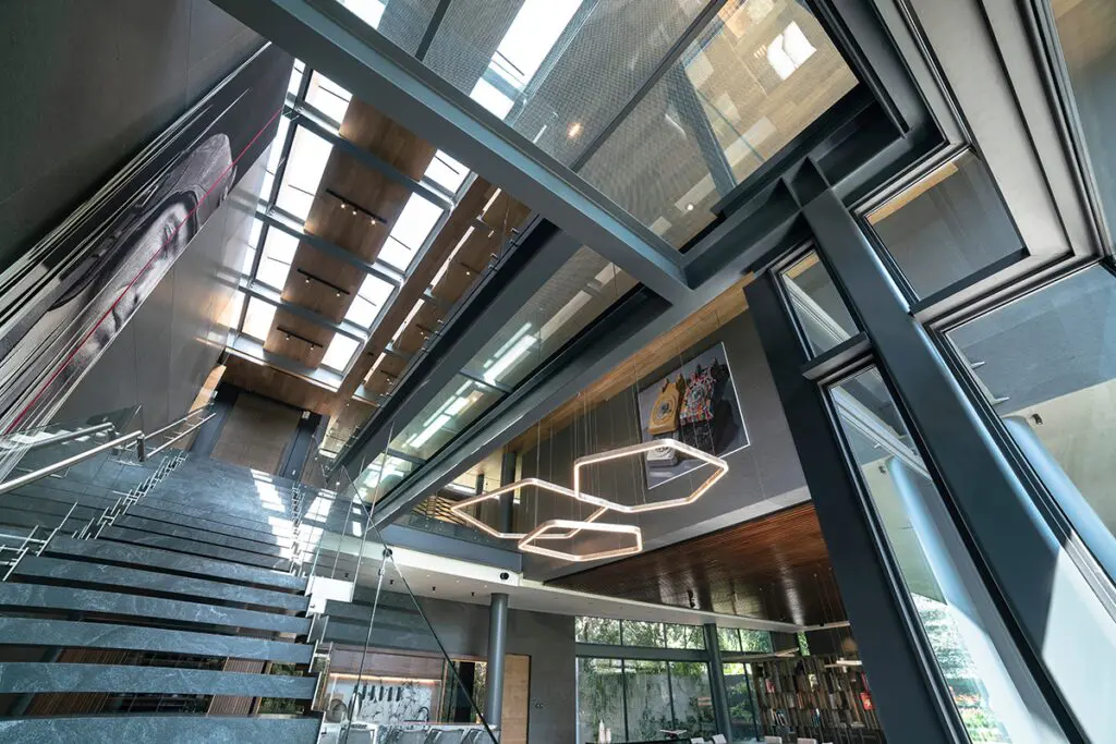 ‘casa escondida’, una vivienda en méxico que lo tiene todo