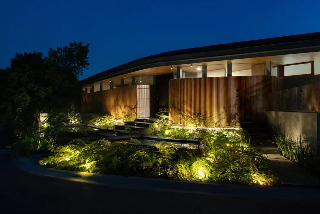 ‘casa escondida’, una vivienda en méxico que lo tiene todo