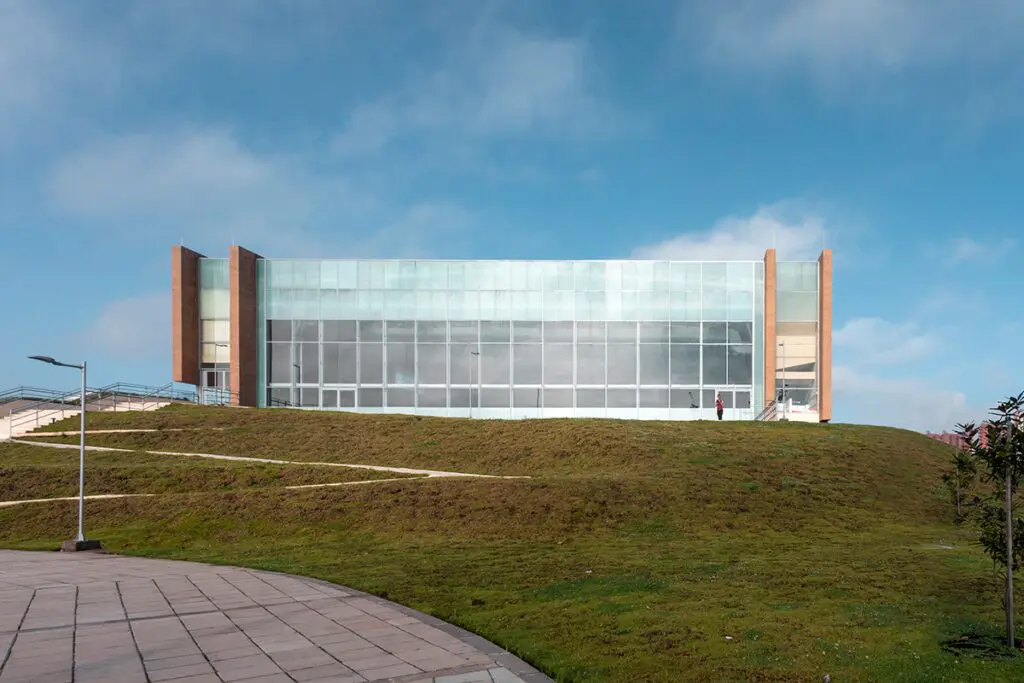 Cuatro ejemplos de buena arquitectura institucional en colombia Cuatro ejemplos de buena arquitectura institucional en colombia