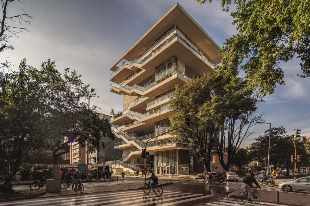 Cefe chapinero: el espacio que conquistó el premio lápiz de acero 2025