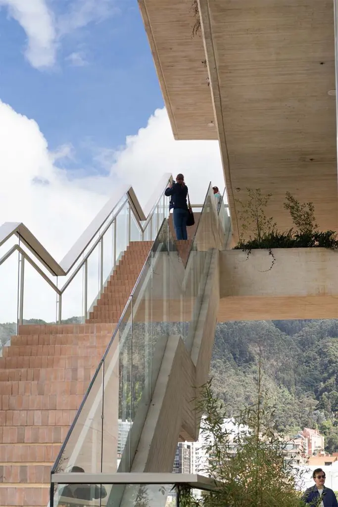 El cefe de chapinero es un parque vertical para todos los bogotanos