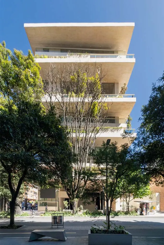 El cefe de chapinero es un parque vertical para todos los bogotanos