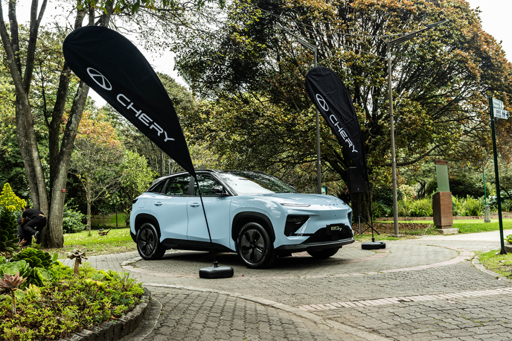 Destacamos tres novedades del salón internacional del automóvil 2024  