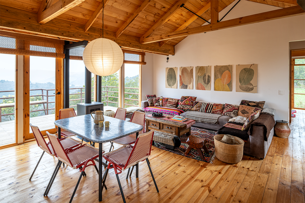 Una cabaña en cundinamarca creada como un resguardo de la vida urbana